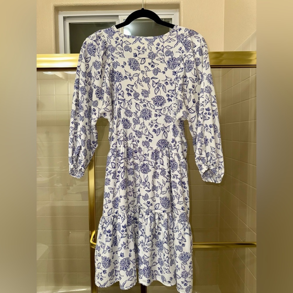 Melrose & Market Floral Blue and White Dress - Picture 4 of 5